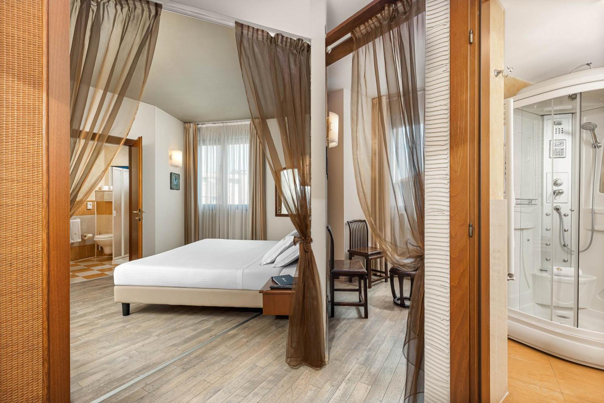 Hotel Welcome 4*