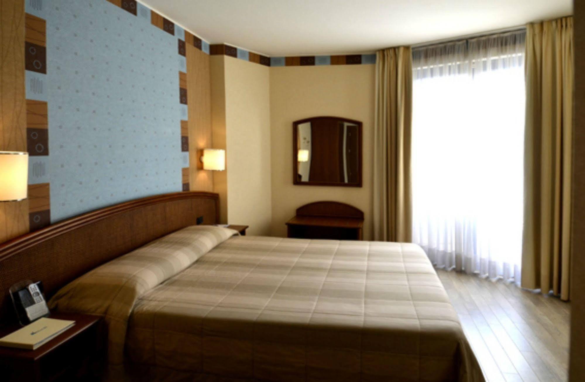 Welcome Hotel